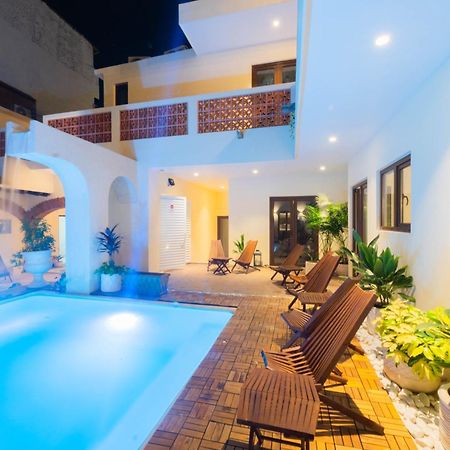 Casa Victoria Malecon - Adults Only Hotel Puerto Vallarta Exterior photo