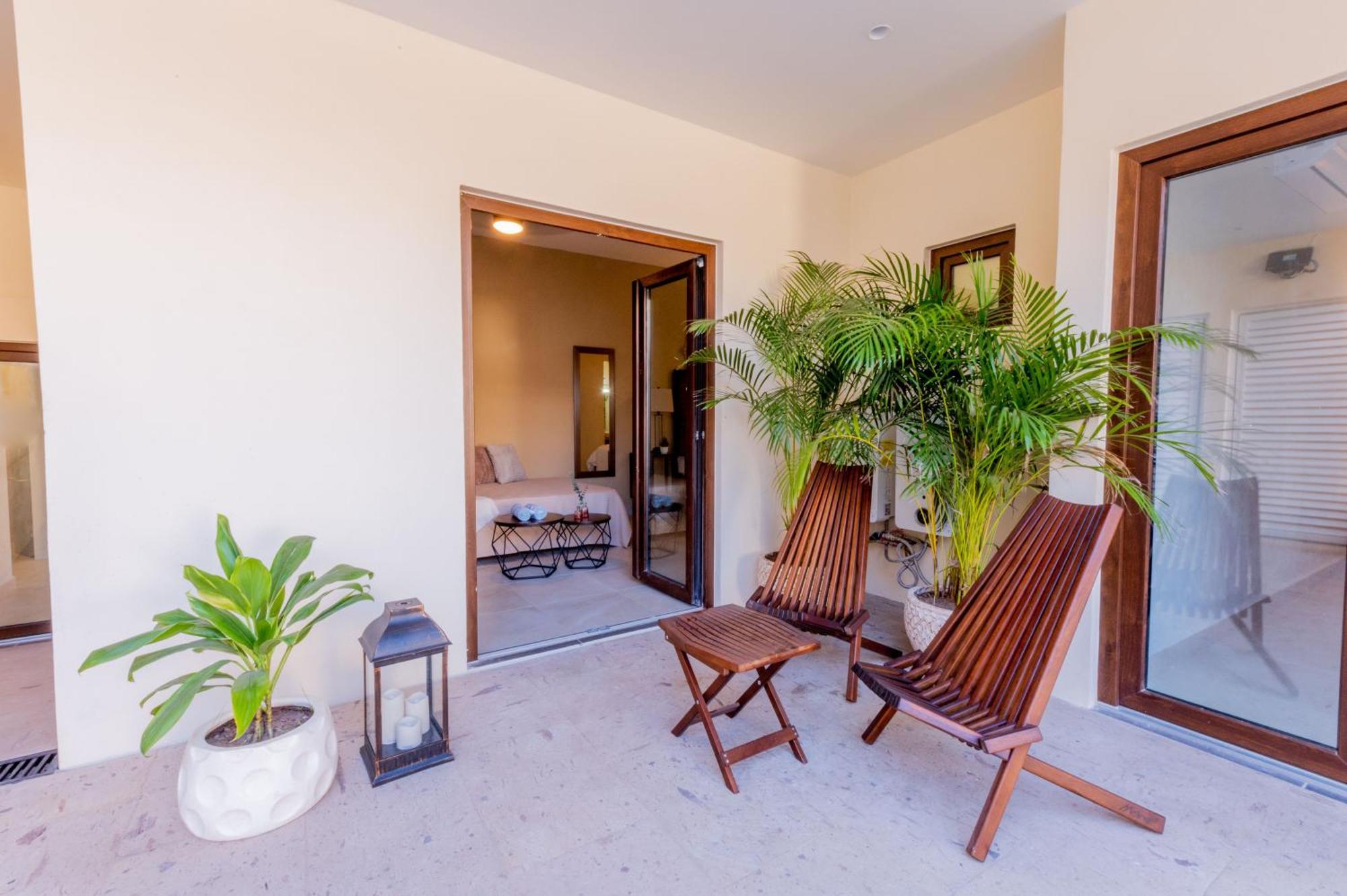 Casa Victoria Malecon - Adults Only Hotel Puerto Vallarta Exterior photo