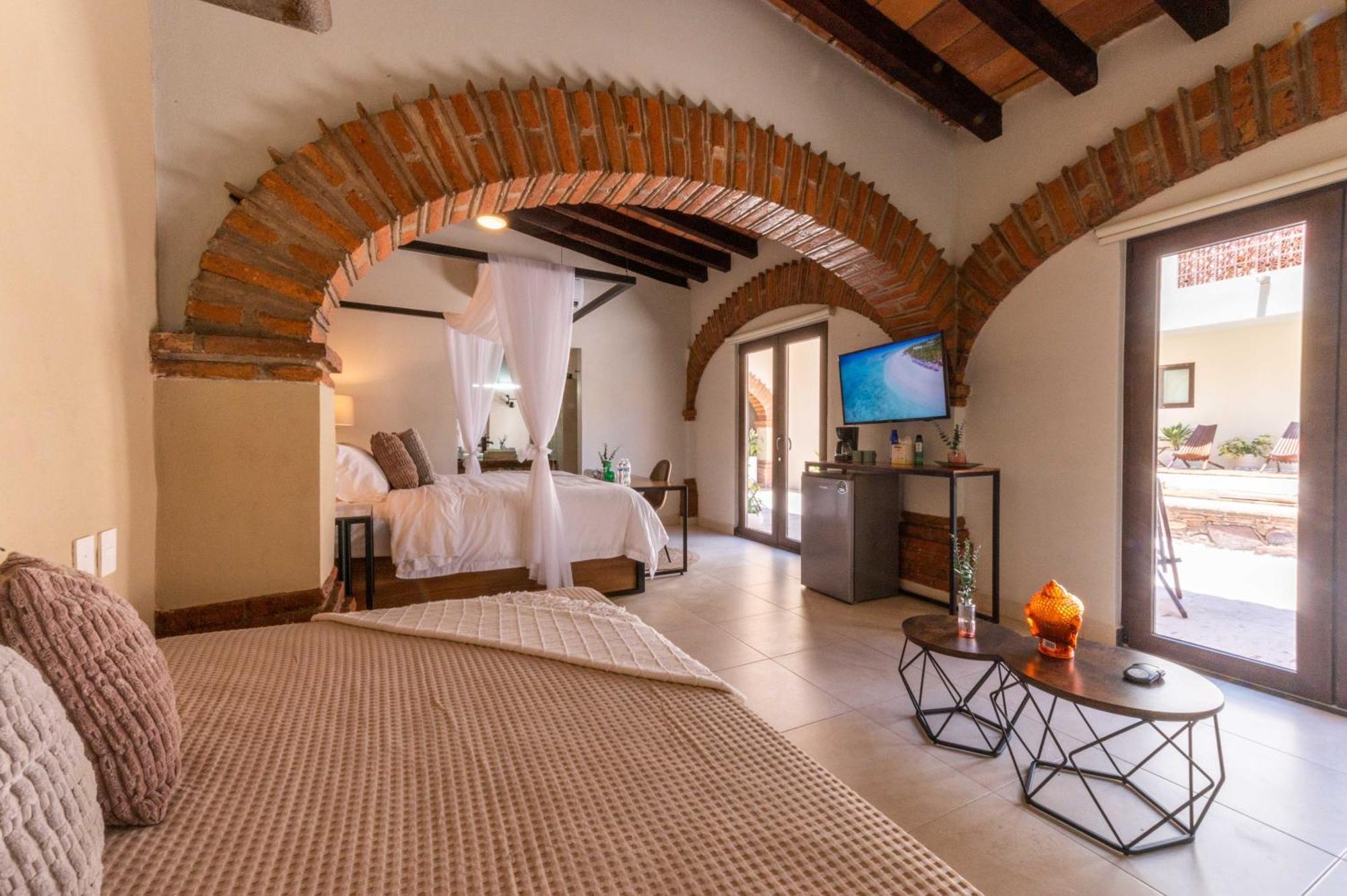 Casa Victoria Malecon - Adults Only Hotel Puerto Vallarta Exterior photo